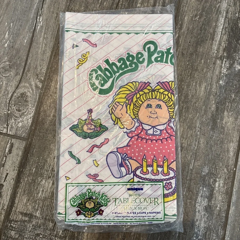 Vintage Cabbage Patch Kids Paper Table Cover Tablecloth 54 X 88